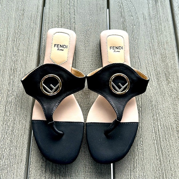 Shoes - Sandals
